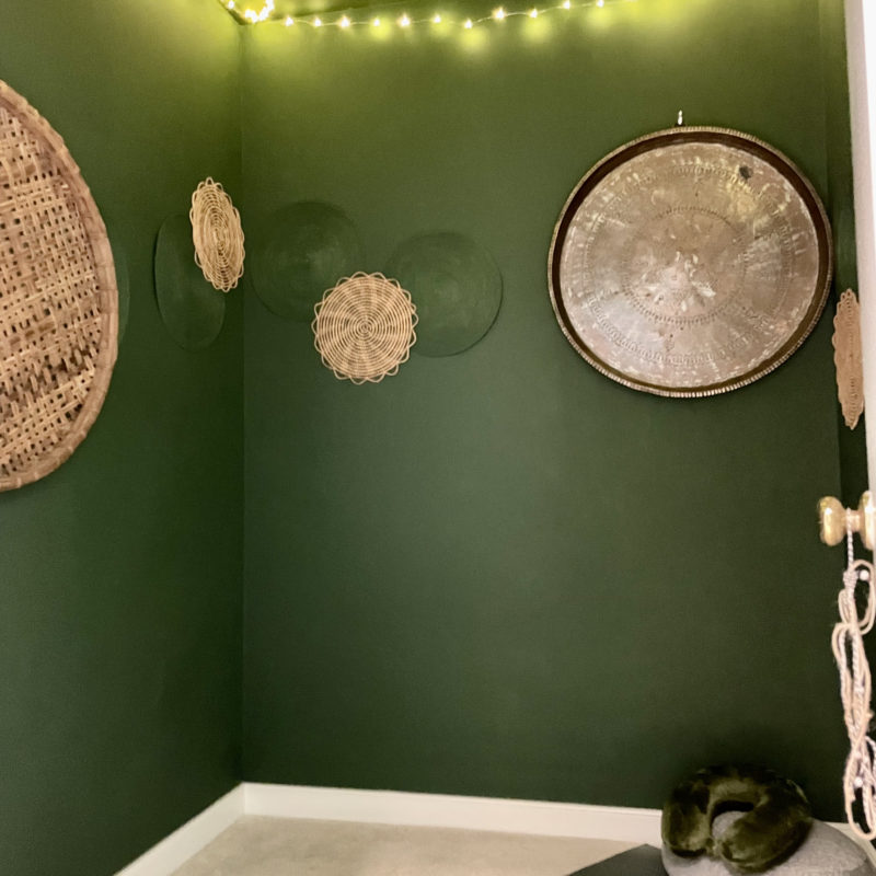 Before/After :: Transforming a Closet into a Relaxation/Zen Hideout!